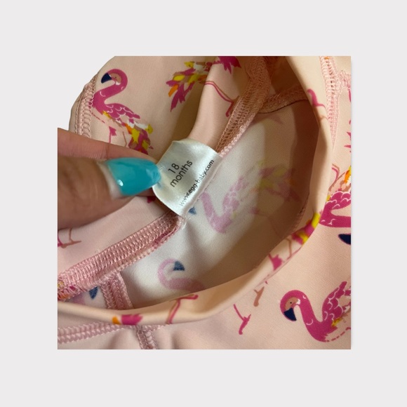 Egg Flamingo Pattern Pink Rash Guard - Picture 4 of 4